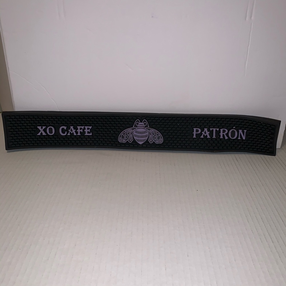 XO Cafe Patron Rubber Mat